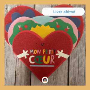 Mon petit cœur  Un livre en forme de cœur pour exprimer son amour ! Avec toi, le soleil brille tous les jours, Tu es ma pomme d'amour !Un livre cartonné avec des paillettes sur toutes les pages, pour dire je t'aime !