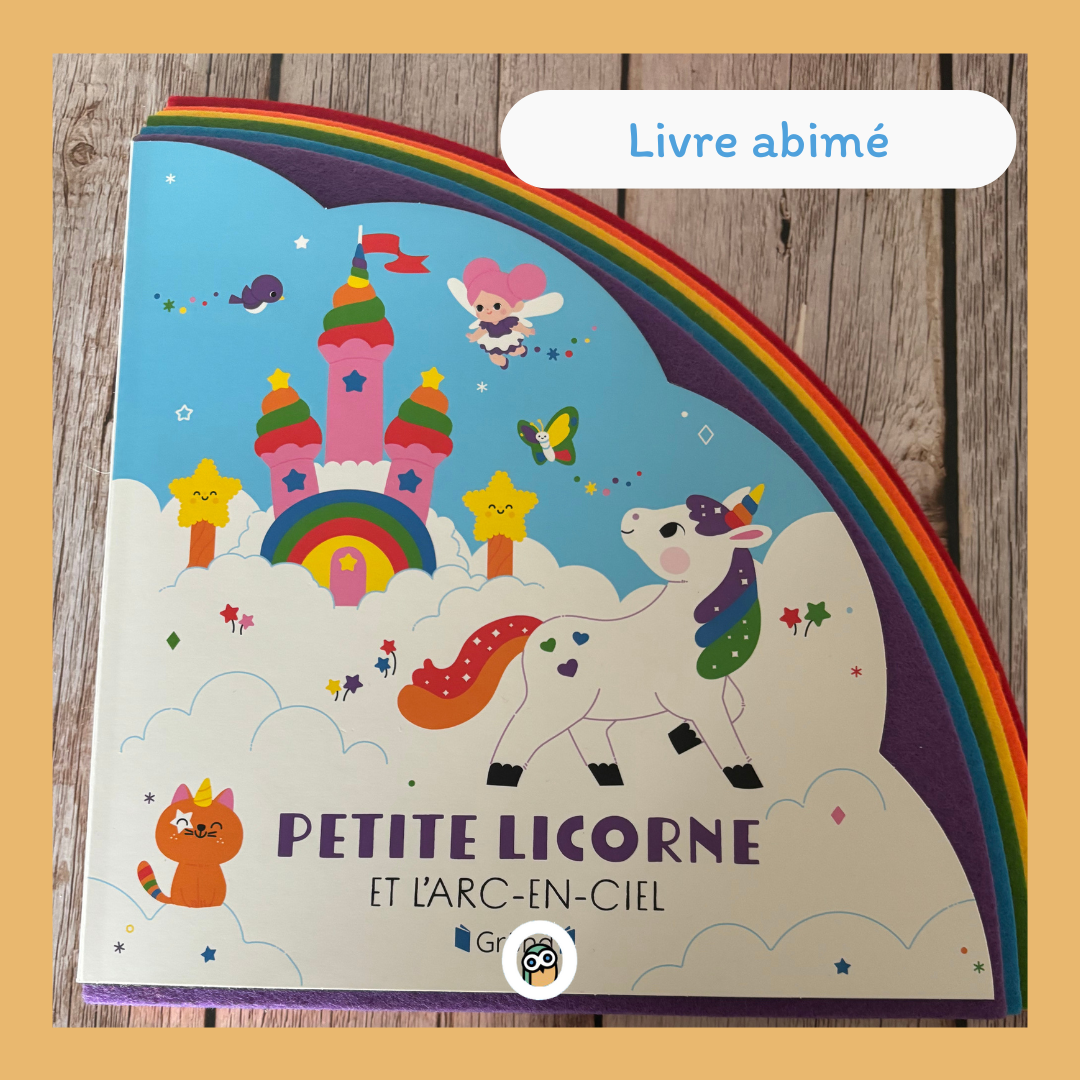 Petite licorne et l'arc en ciel Le premier livre de bébé avec de la feutrine à toucher en forme d'arc-en-ciel ! Le premier livre de bébé avec de la feutrine à toucher en forme d'arc-en-ciel ! Découvre le monde magique de petite licorne et tous ses amis ! Au rythme du récit, découvre un univers tendre et richement coloré ! Mais qu'arrive-t-il aux couleurs quand la pluie se met à tomber ?Un livre en forme d'arc-en-ciel, avec de la feutrine à toucher sur toutes les pages.