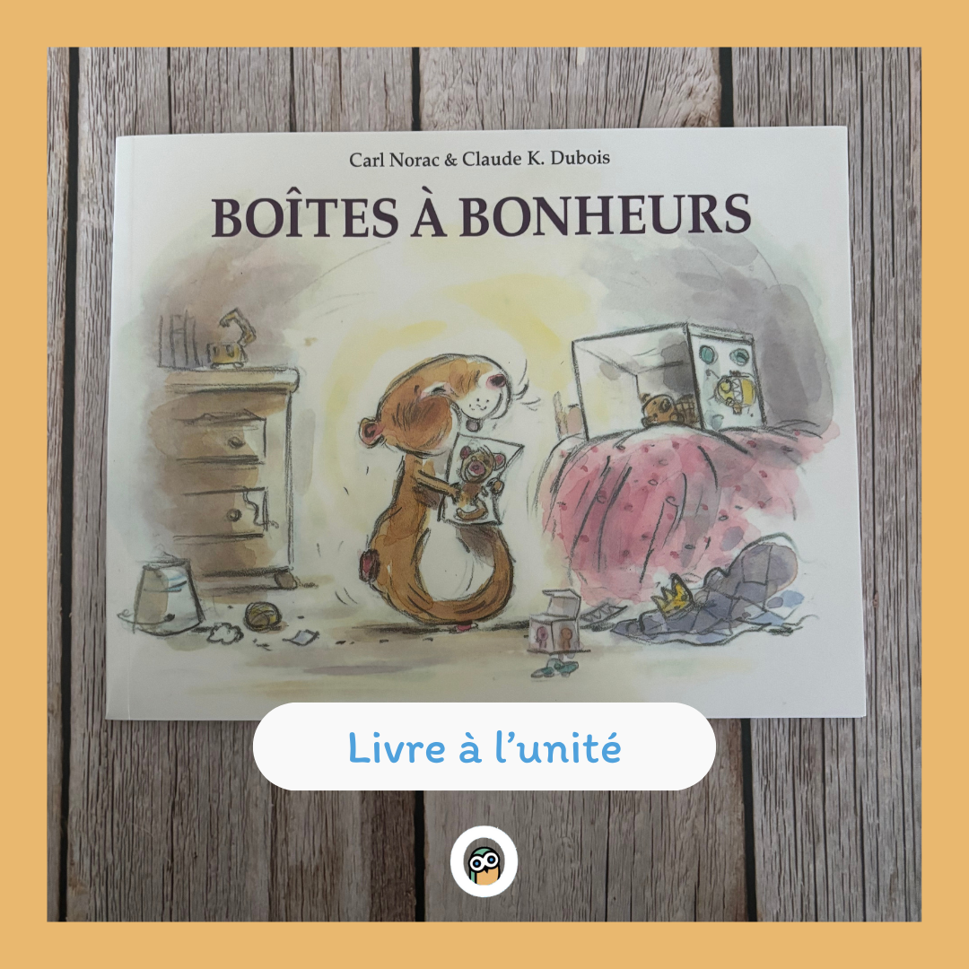 Boites à bonheur  Aujourd'hui, Lola peut choisir un cadeau. Tiens, des boîtes ! Une petite et une grande. « Ce sera mes boîtes à bonheurs ! Alphonse le doudou : grand bonheur. La collection de coquillages : petits bonheurs. La carte postale de Simon, mon meilleur ami du monde : grand bonheur ! » Mais qui est venu mettre son vieux mouchoir dans la boîte de Lola ?